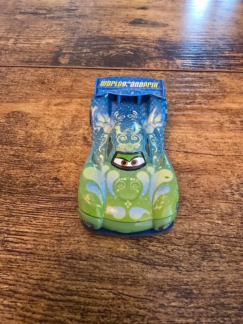 Disney Pixar Cars 2 - CARLA VELOSO - 1:55 Diecast